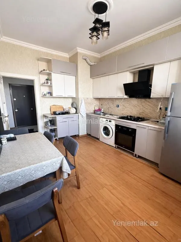 Satılır 3 otaqlı yeni tikili 95 m²