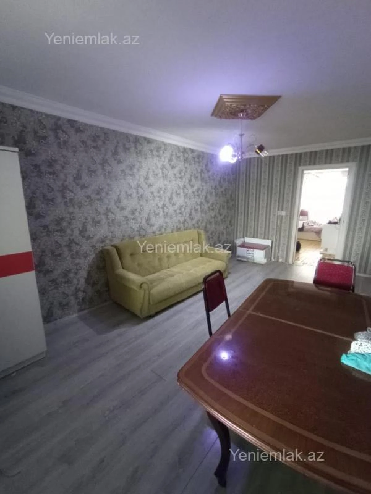 Satılır 2 otaqlı köhnə tikili 55 m²