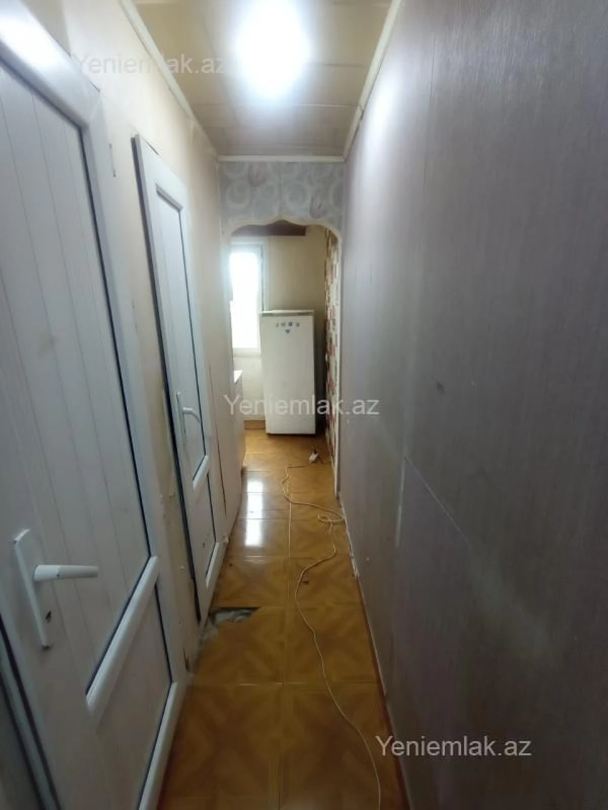 Satılır 2 otaqlı köhnə tikili 55 m²