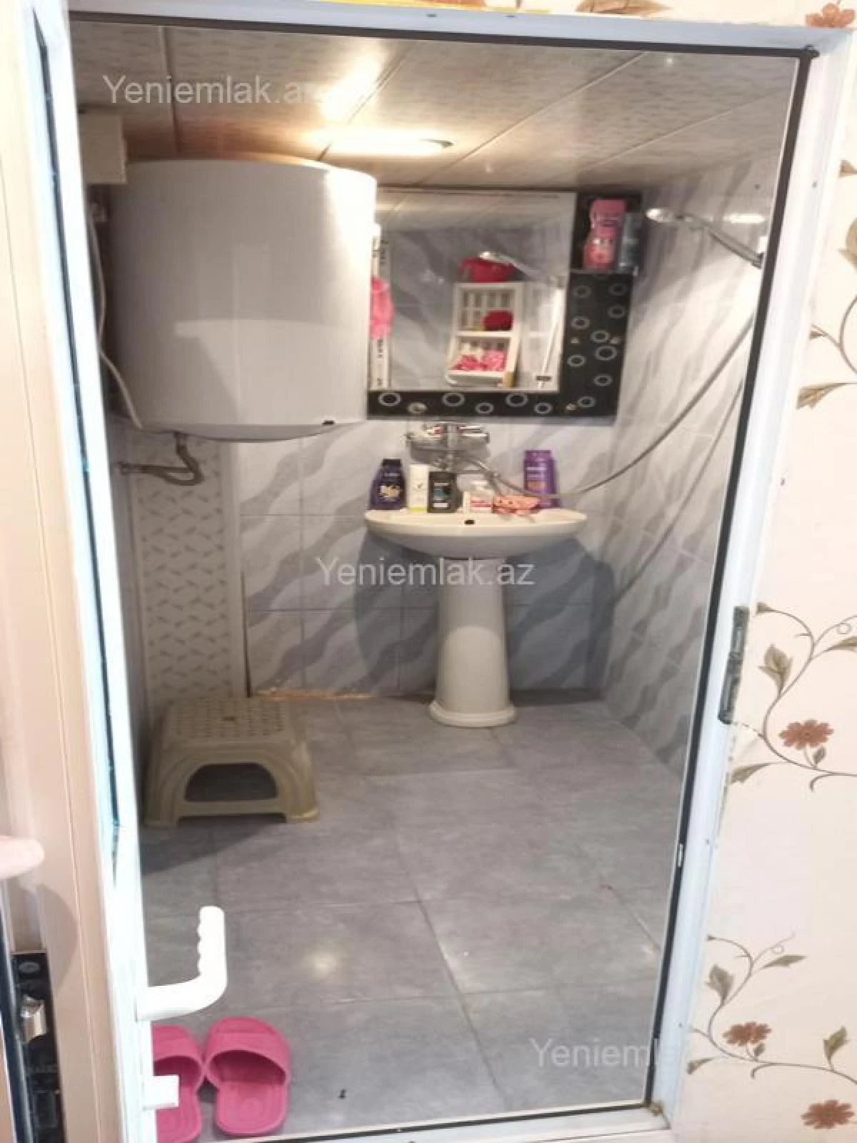 Satılır 2 otaqlı köhnə tikili 45 m²