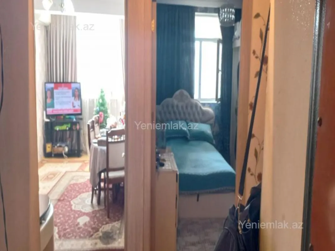 Satılır 2 otaqlı köhnə tikili 45 m²