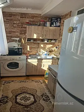 Satılır 2 otaqlı köhnə tikili 45 m²