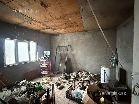 Satılır 4 otaqlı həyət evi 100 m²