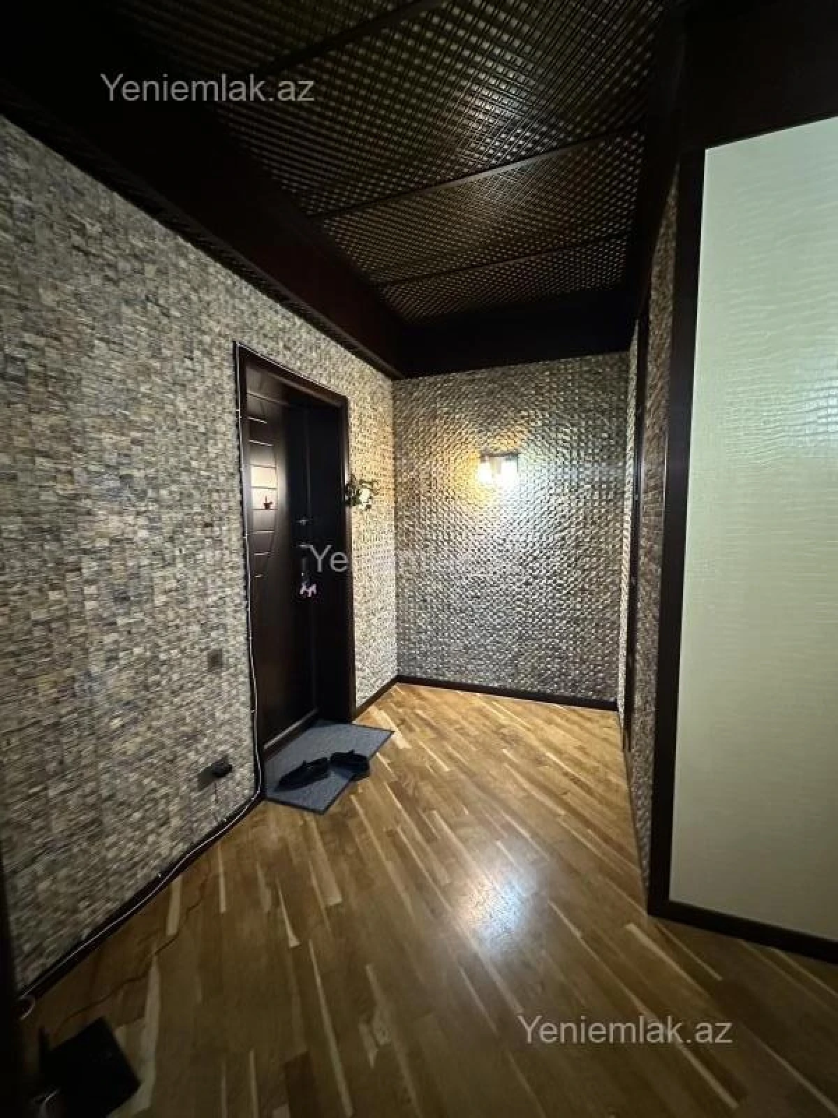 Satılır 2 otaqlı yeni tikili 92 m²