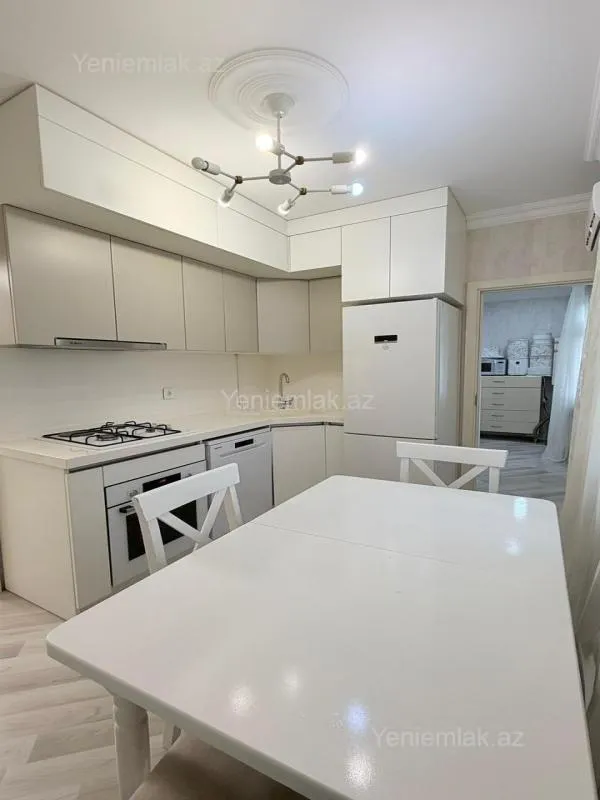Satılır 3 otaqlı köhnə tikili 75 m²