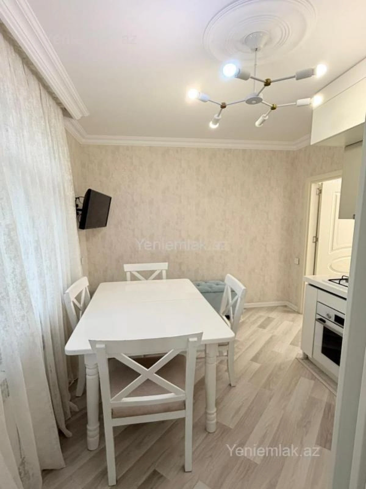 Satılır 3 otaqlı köhnə tikili 75 m²