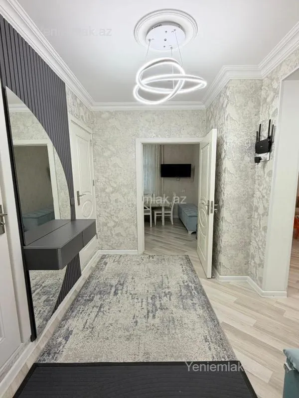 Satılır 3 otaqlı köhnə tikili 75 m²