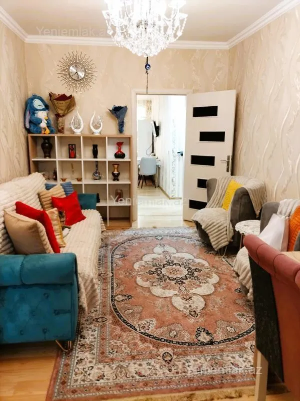 Satılır 3 otaqlı köhnə tikili 70 m²