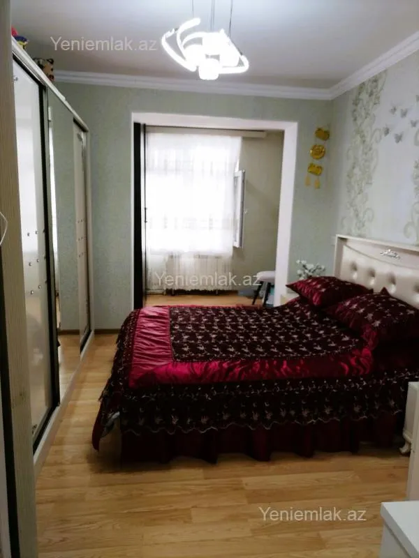 Satılır 3 otaqlı köhnə tikili 70 m²