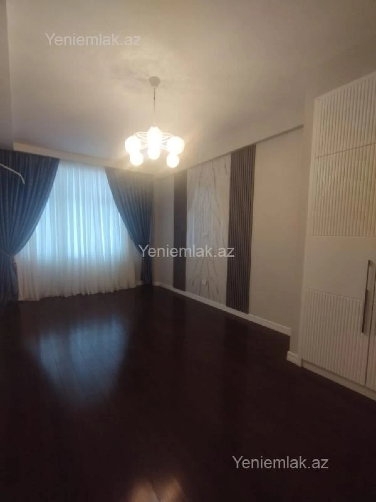 Satılır 4 otaqlı yeni tikili 215 m²