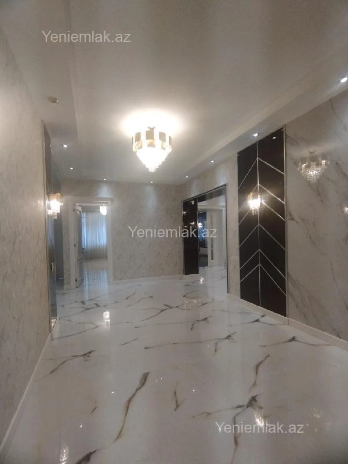 Satılır 4 otaqlı yeni tikili 215 m²