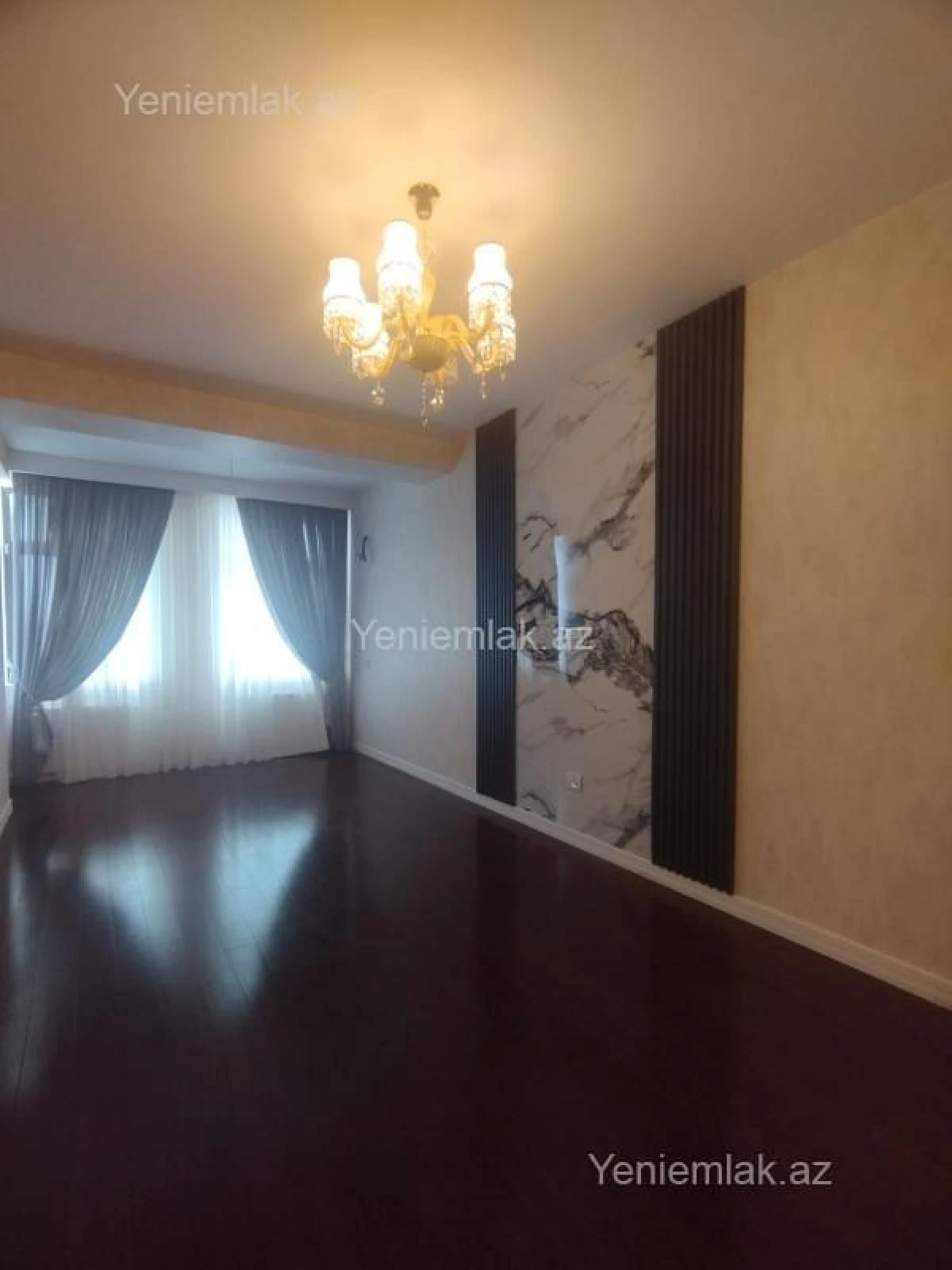 Satılır 4 otaqlı yeni tikili 215 m²