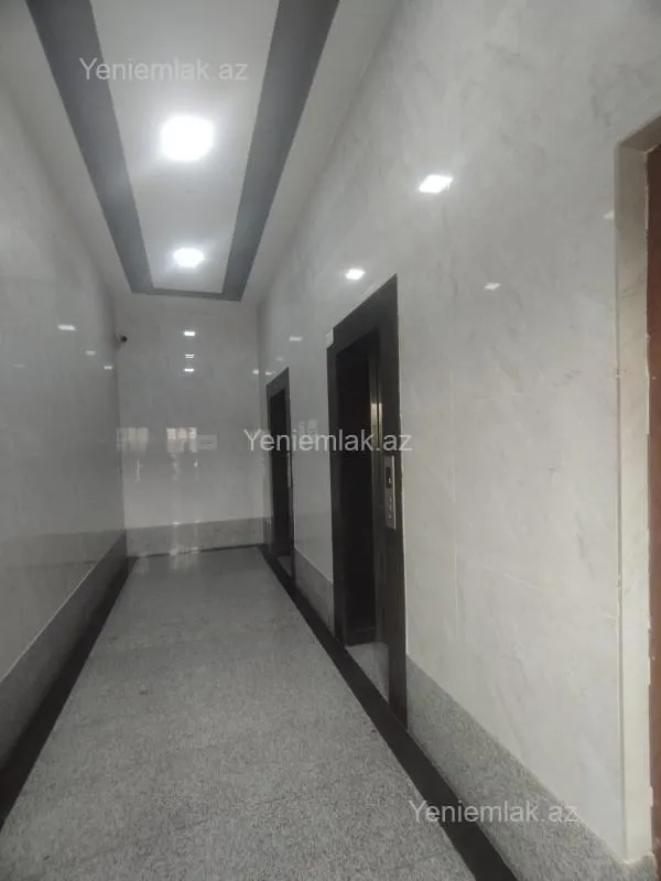 Satılır 4 otaqlı yeni tikili 215 m²