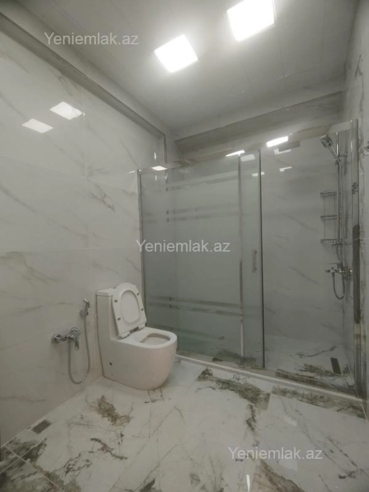 Satılır 4 otaqlı yeni tikili 215 m²