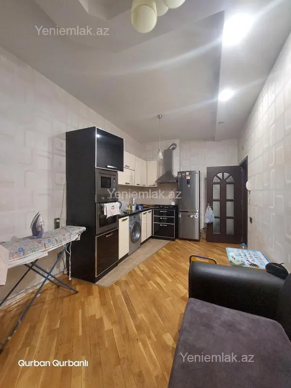 Satılır 3 otaqlı yeni tikili 94 m²