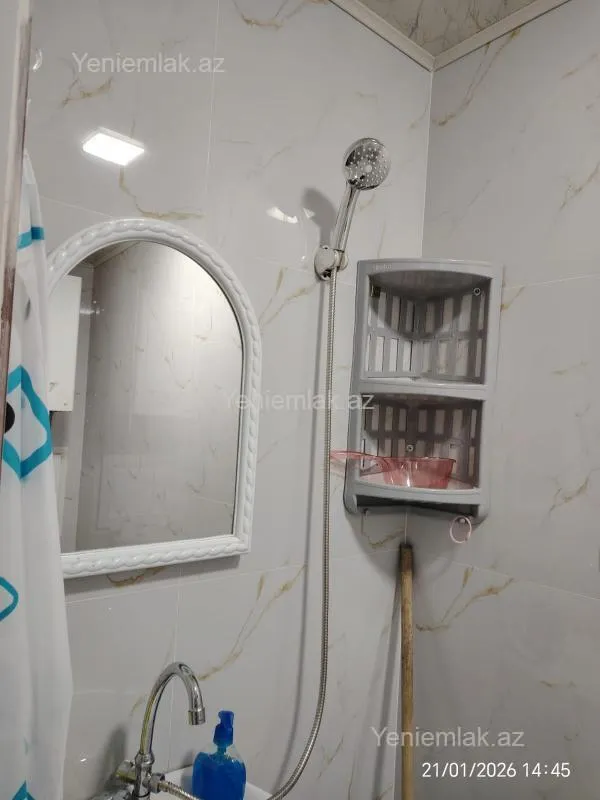 Satılır 2 otaqlı köhnə tikili 45 m²