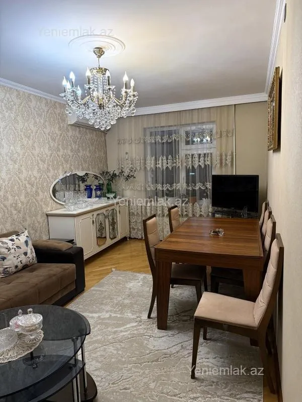 Satılır 3 otaqlı köhnə tikili 87 m²
