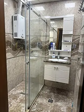 Satılır 3 otaqlı köhnə tikili 87 m²