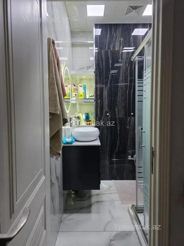 Satılır 3 otaqlı yeni tikili 92 m²