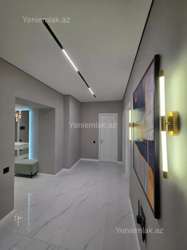 Satılır 3 otaqlı yeni tikili 110 m²