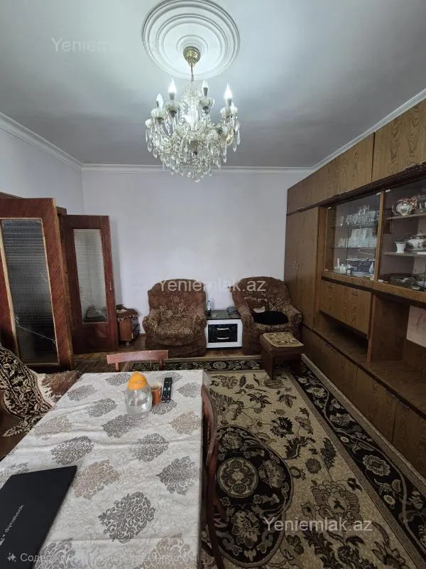 Satılır 3 otaqlı köhnə tikili 72 m²