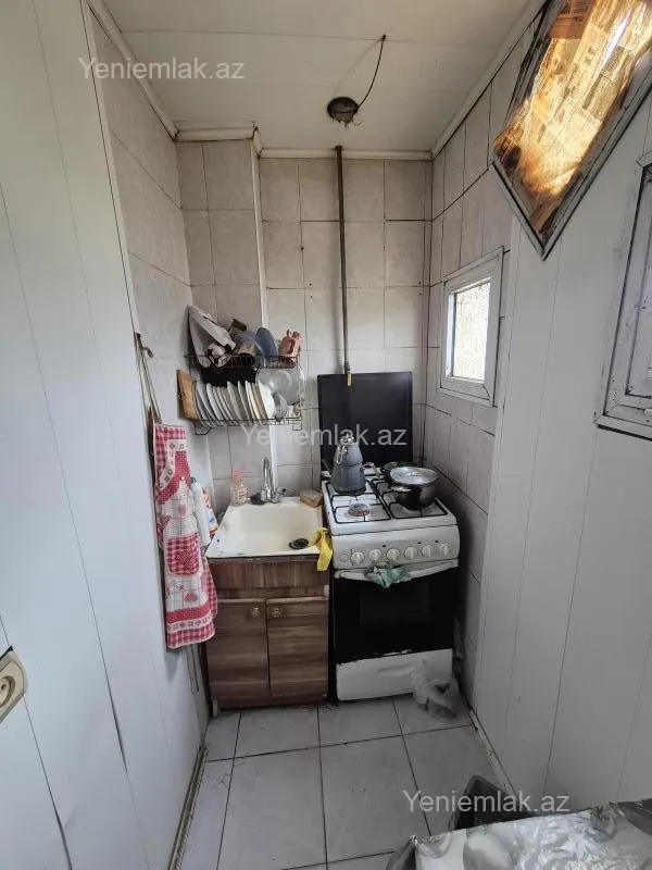 Satılır 3 otaqlı köhnə tikili 72 m²