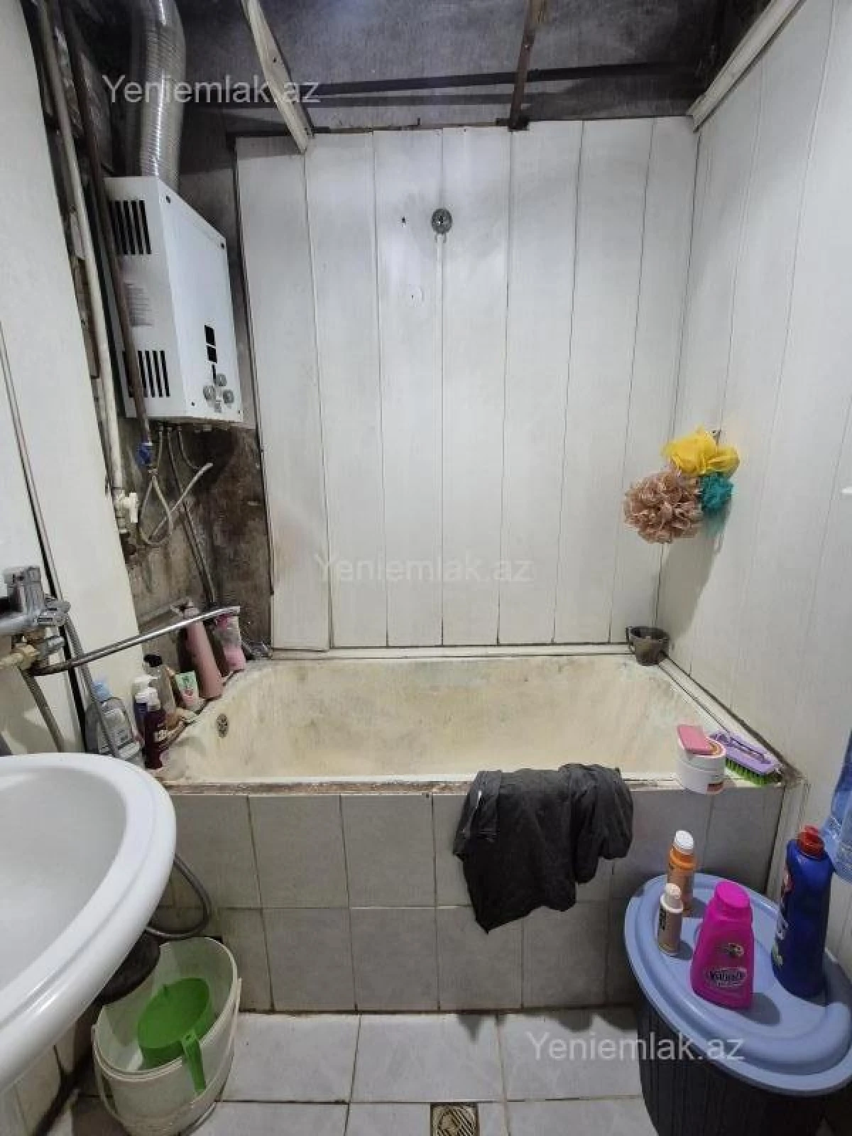 Satılır 3 otaqlı köhnə tikili 72 m²