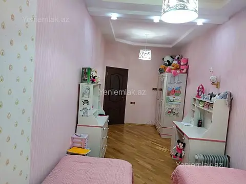Satılır 3 otaqlı yeni tikili 131 m²