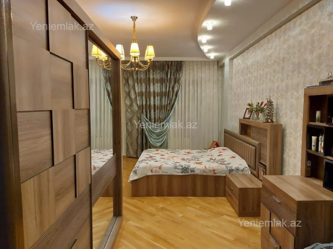 Satılır 3 otaqlı yeni tikili 131 m²