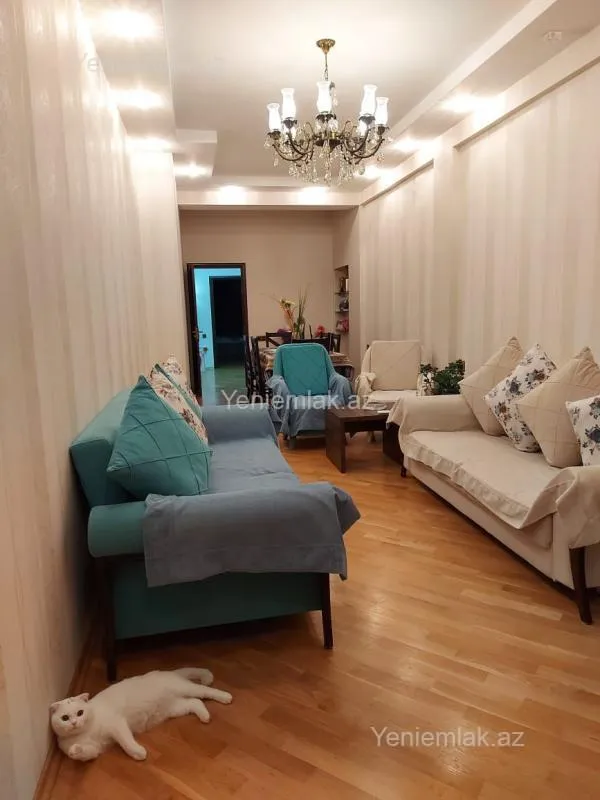 Satılır 3 otaqlı yeni tikili 131 m²
