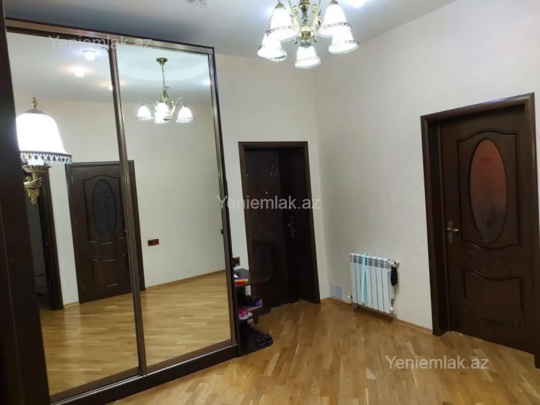 Satılır 3 otaqlı yeni tikili 131 m²