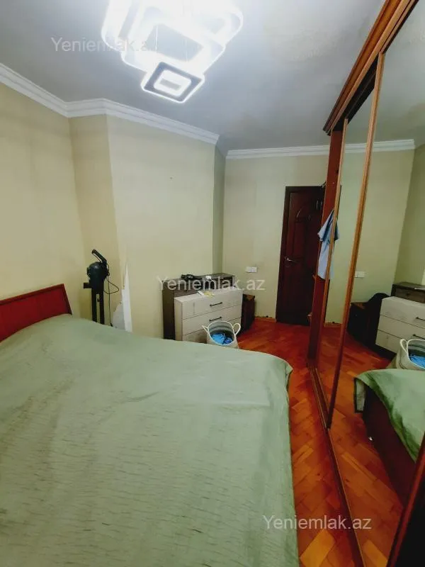 Satılır 3 otaqlı köhnə tikili 85 m²