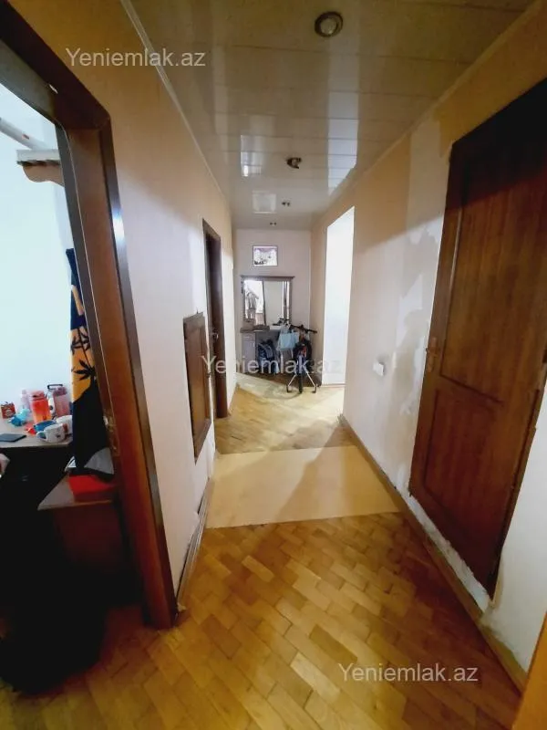 Satılır 3 otaqlı köhnə tikili 85 m²