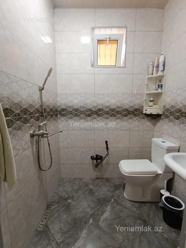 Satılır 4 otaqlı həyət evi 100 m²
