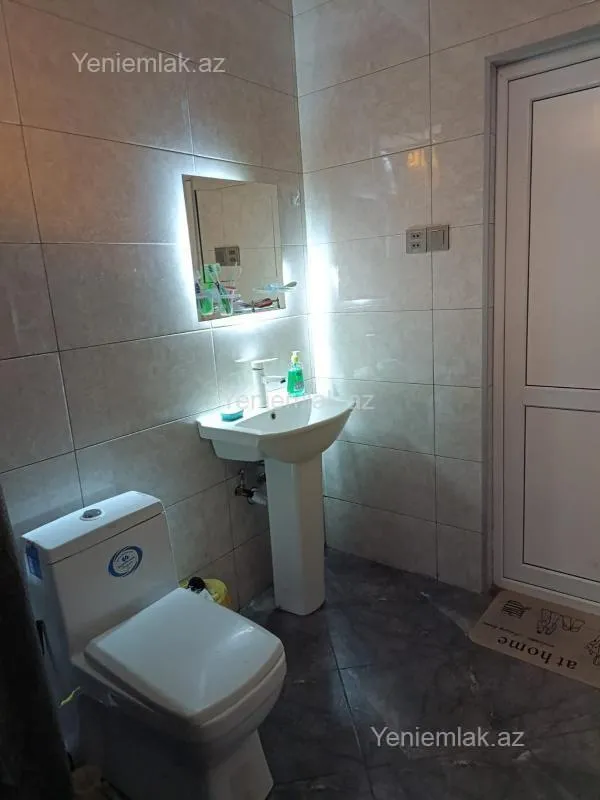 Satılır 4 otaqlı həyət evi 100 m²
