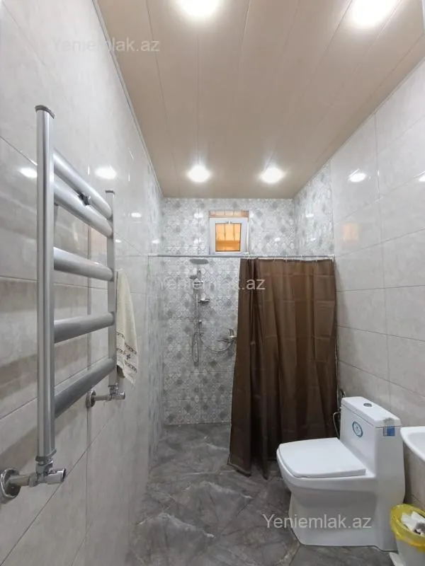 Satılır 4 otaqlı həyət evi 100 m²