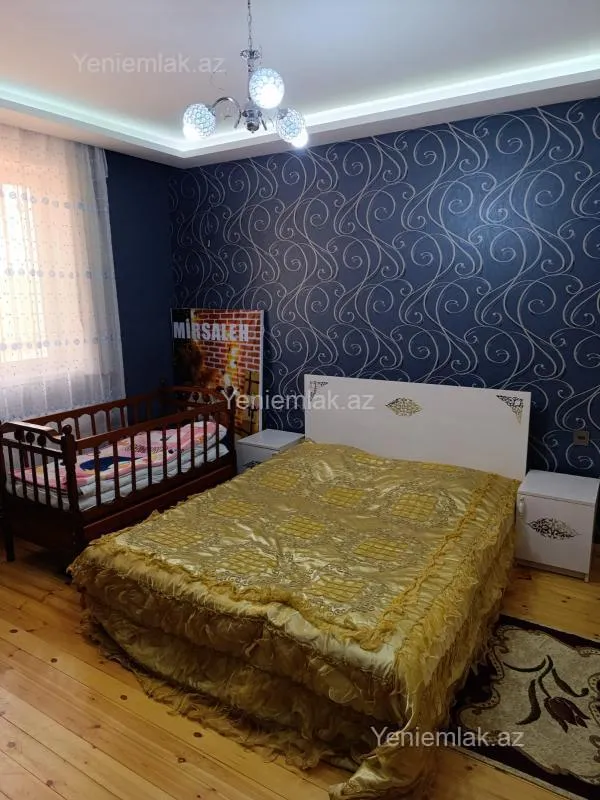 Satılır 4 otaqlı həyət evi 100 m²