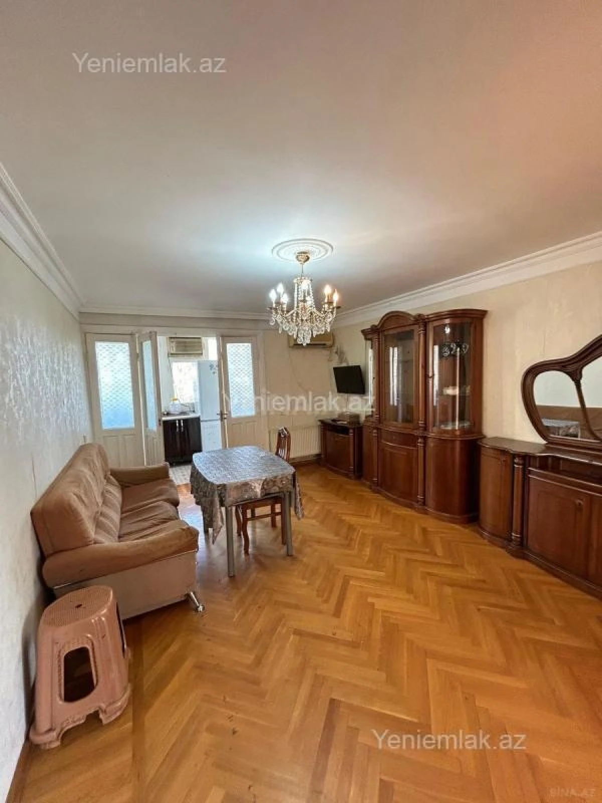 Satılır 4 otaqlı köhnə tikili 85 m²