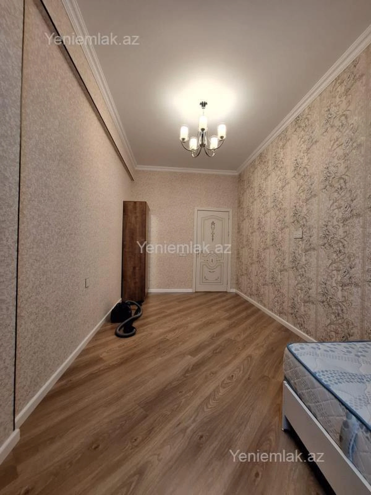 Satılır 3 otaqlı yeni tikili 122 m²