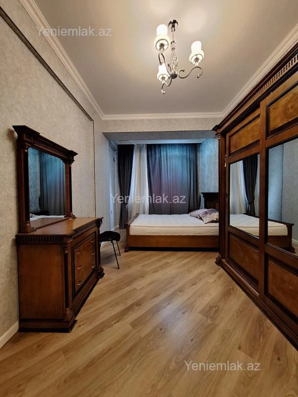 Satılır 3 otaqlı yeni tikili 122 m²