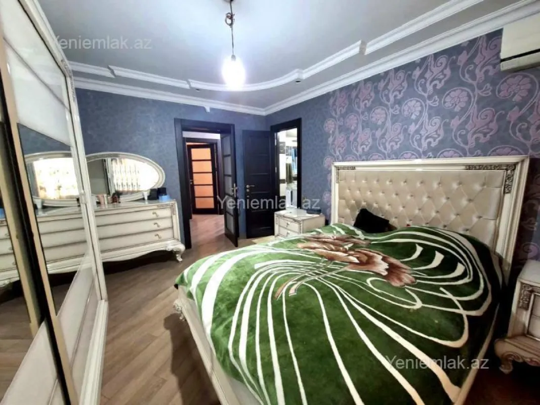 Satılır 4 otaqlı yeni tikili 120 m²