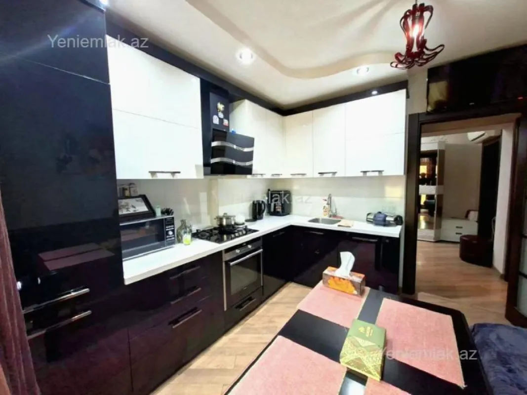 Satılır 4 otaqlı yeni tikili 120 m²