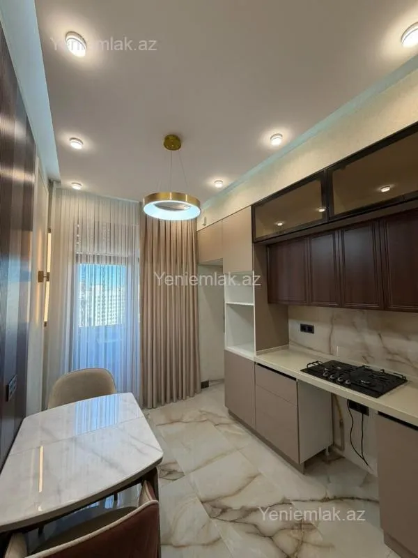 Satılır 2 otaqlı yeni tikili 80 m²