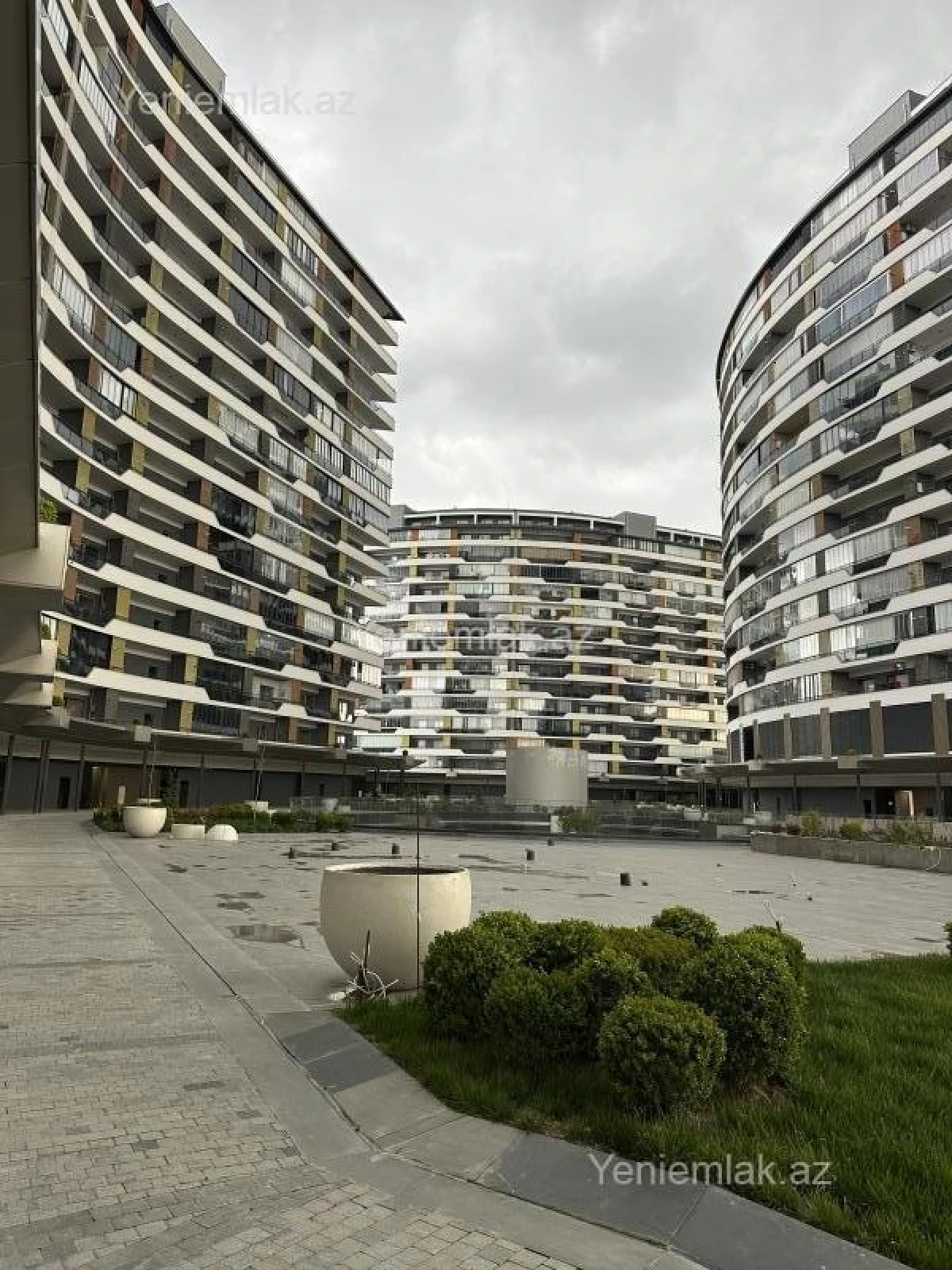 Satılır 3 otaqlı yeni tikili 113 m²