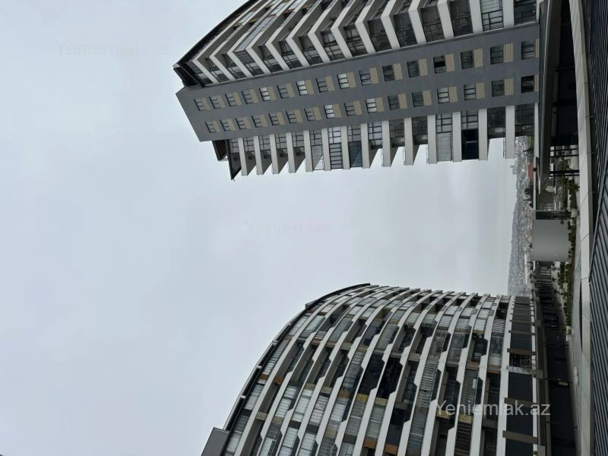 Satılır 3 otaqlı yeni tikili 113 m²