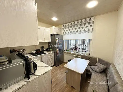 Satılır 2 otaqlı köhnə tikili 65 m²