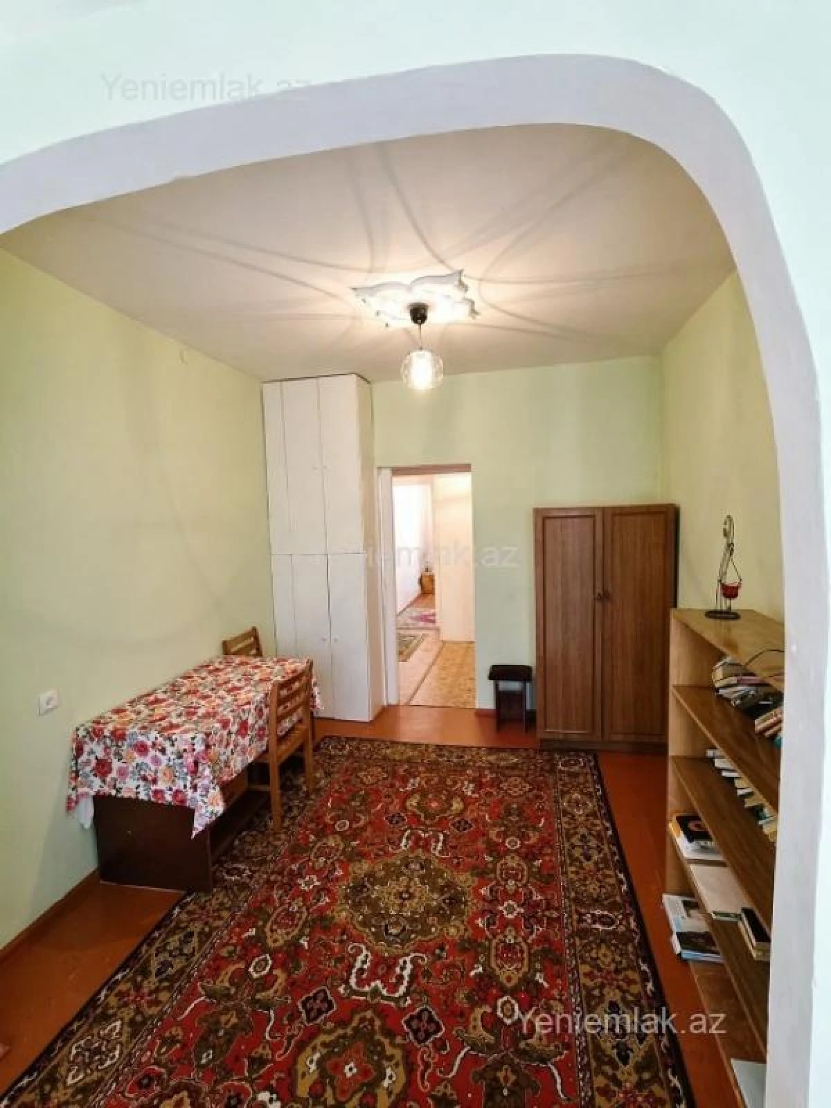 Satılır 3 otaqlı köhnə tikili 80 m²
