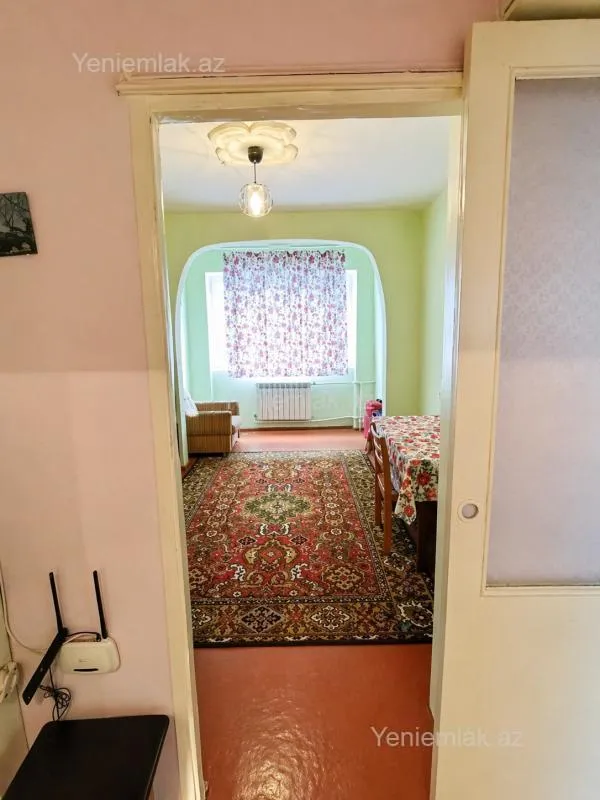 Satılır 3 otaqlı köhnə tikili 80 m²