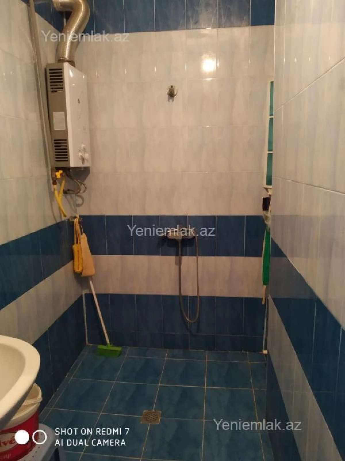 Satılır 2 otaqlı köhnə tikili 60 m²