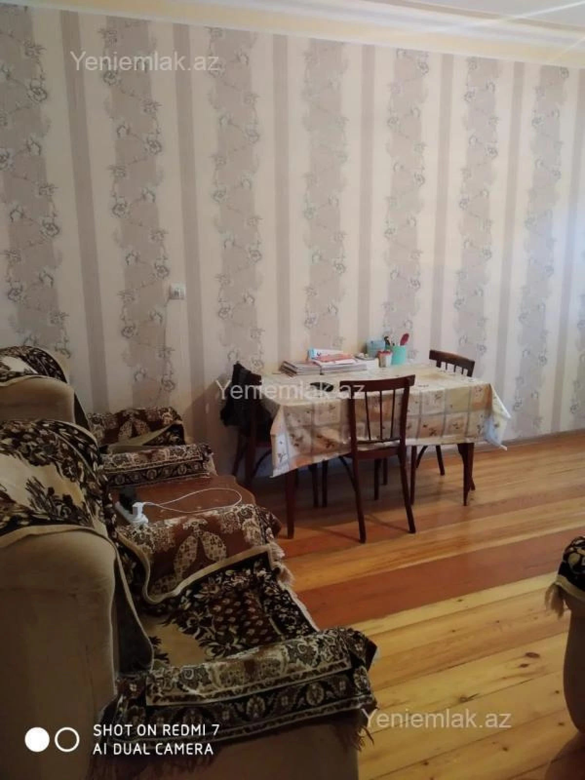 Satılır 2 otaqlı köhnə tikili 60 m²